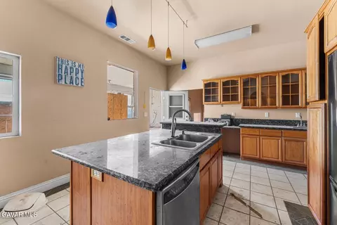 Kitchen - 4463 Cloud 9 Ave, Mojave, CA 93501 photo 3 of 4