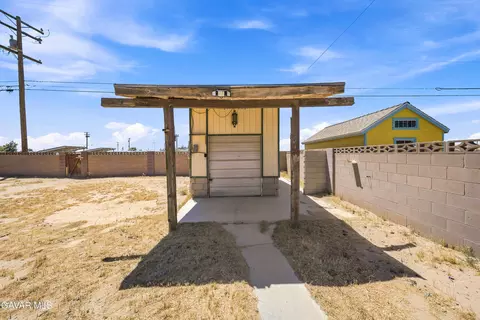Exterior - 12591 Daisy St, Boron, CA 93516 photo 4 of 4