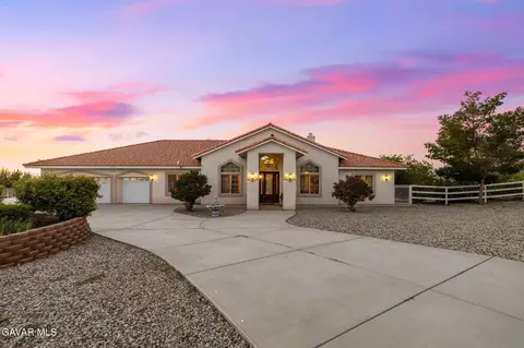 17173 Fort Tejon Rd, Llano, CA 93544
