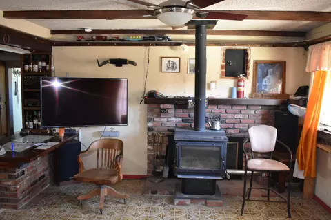 Living - 6293 Backus Rd, Mojave, CA 93501 photo 1 of 2