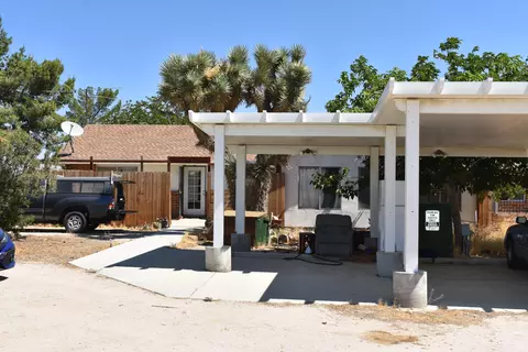 Exterior - 6293 Backus Rd, Mojave, CA 93501 photo 5 of 19