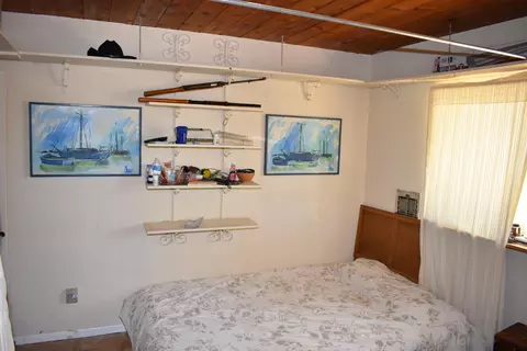 Bedroom - 6293 Backus Rd, Mojave, CA 93501 photo 1 of 2