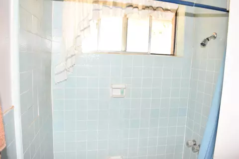 Bath - 6293 Backus Rd, Mojave, CA 93501 photo 1 of 2