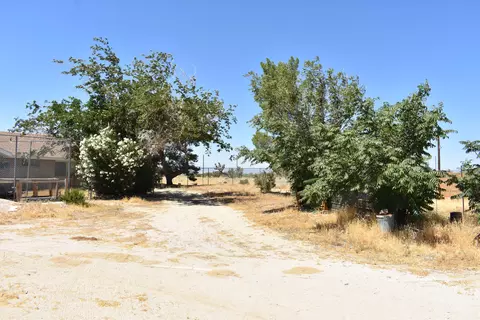 Exterior - 6293 Backus Rd, Mojave, CA 93501 photo 19 of 19
