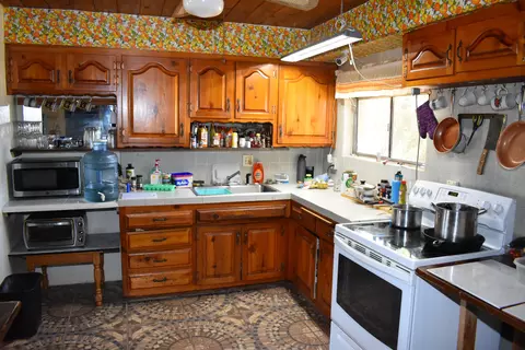 Kitchen - 6293 Backus Rd, Mojave, CA 93501 photo 1 of 1