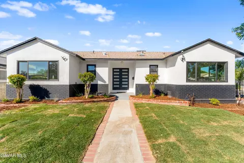8908-8910 Lev Ave, Arleta, CA 91331