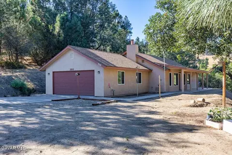 Exterior - 25340 Deertrail Dr, Tehachapi, CA 93561 photo 1 of 10