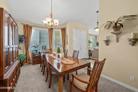 Dining - 239 Hawk Ln, Palmdale, CA 93551 photo 1 of 5