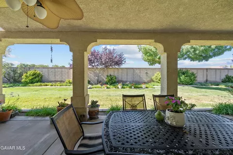 Exterior - 239 Hawk Ln, Palmdale, CA 93551 photo 9 of 12