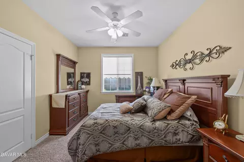 Bedroom - 239 Hawk Ln, Palmdale, CA 93551 photo 6 of 10
