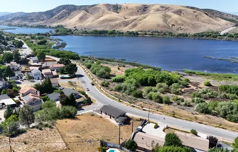 Denview Drive, Lake Hughes, CA 93532