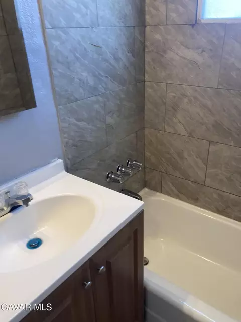 Bath - Undisclosed, Lancaster, CA 93535 photo 2 of 3