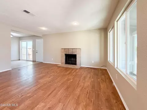 40205 E 162nd St, Palmdale, CA 93591 photo 6