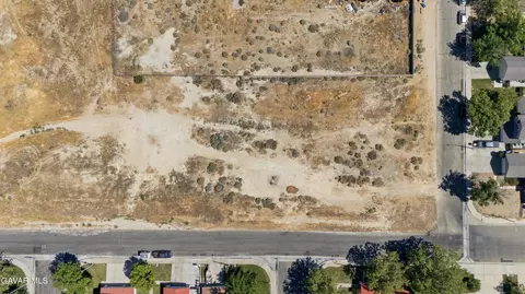 36 Th St W Cor 36th Stw # J4, Lancaster, CA 93535 photo 8
