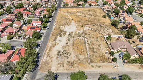 36 Th St W Cor 36th Stw # J4, Lancaster, CA 93535 photo 6