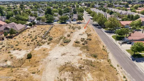 36 Th St W Cor 36th Stw # J4, Lancaster, CA 93535 photo 2
