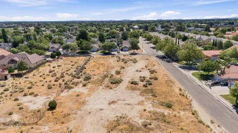 36 Th St W Cor 36th Stw # J4, Lancaster, CA 93535 photo 5