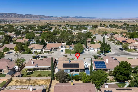 View/Area - 43244 Haven Pl, Lancaster, CA 93536 photo 7 of 9