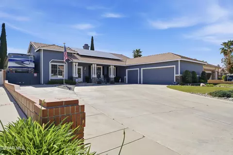 Exterior - 43244 Haven Pl, Lancaster, CA 93536 photo 2 of 7
