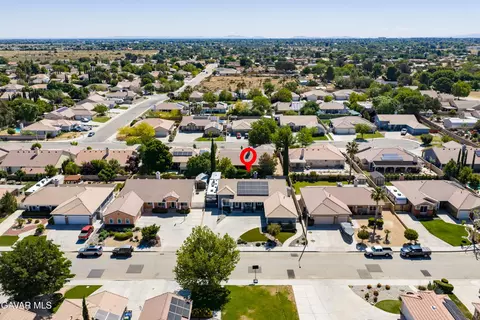 View/Area - 43244 Haven Pl, Lancaster, CA 93536 photo 3 of 9