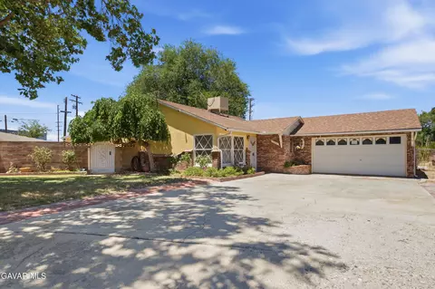1222 W Avenue J15, Lancaster, CA 93534