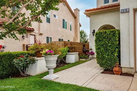 29161 Harmony Way, Santa Clarita, CA 91390 photo 2