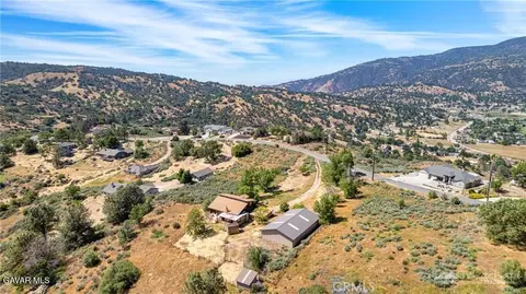 View/Area - 30771 Fox Ridge Ct, Tehachapi, CA 93561 photo 1 of 1