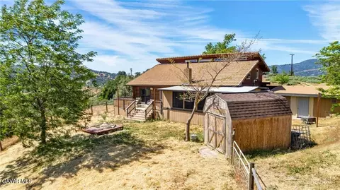 Exterior - 30771 Fox Ridge Ct, Tehachapi, CA 93561 photo 8 of 8