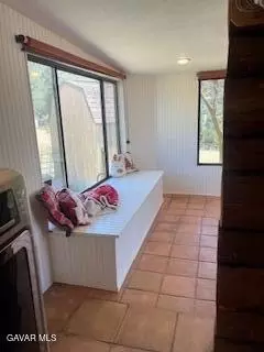 Entry Way - 30771 Fox Ridge Ct, Tehachapi, CA 93561 photo 3 of 3