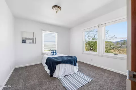 Bedroom - 18518 Pellisier Rd, Tehachapi, CA 93561 photo 2 of 4
