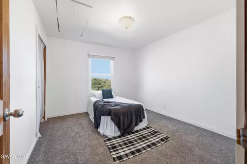 Bedroom - 18518 Pellisier Rd, Tehachapi, CA 93561 photo 1 of 4