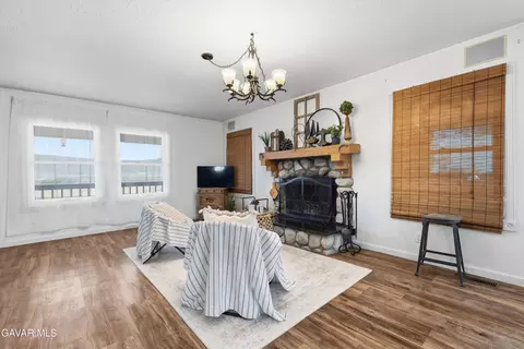 Other - 18518 Pellisier Rd, Tehachapi, CA 93561 photo 11 of 19