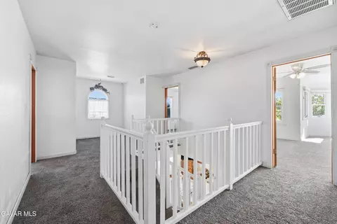 Entry Way - 18518 Pellisier Rd, Tehachapi, CA 93561 photo 2 of 3