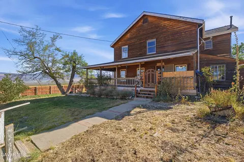 Exterior - 18518 Pellisier Rd, Tehachapi, CA 93561 photo 9 of 9
