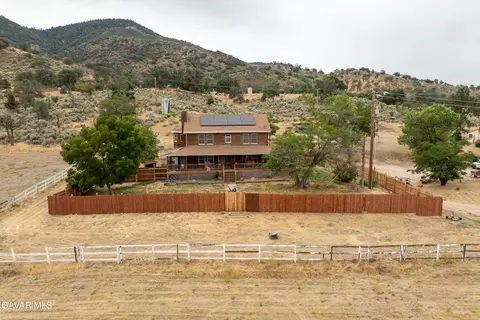 Other - 18518 Pellisier Rd, Tehachapi, CA 93561 photo 3 of 10