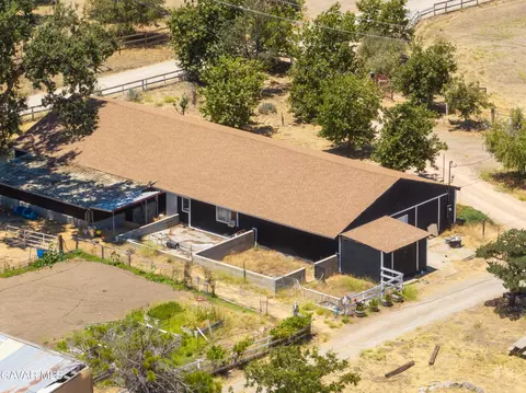 Other - 18518 Pellisier Rd, Tehachapi, CA 93561 photo 7 of 10