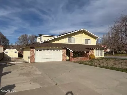Exterior - 601 Maple St, Tehachapi, CA 93561 photo 3 of 5