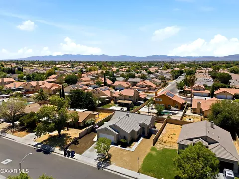 View/Area - 418 E Avenue J7, Lancaster, CA 93535 photo 1 of 6