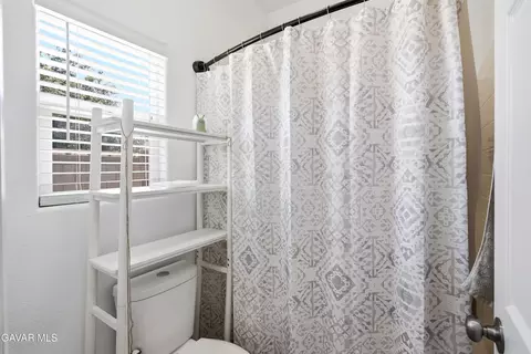 Bath - 418 E Avenue J7, Lancaster, CA 93535 photo 3 of 3