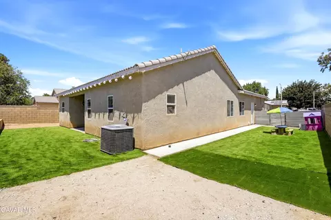 Exterior - 418 E Avenue J7, Lancaster, CA 93535 photo 2 of 8