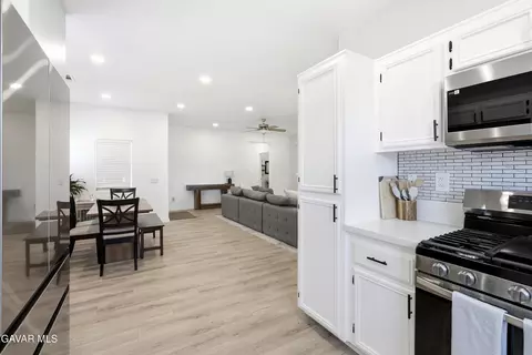Entry Way - 418 E Avenue J7, Lancaster, CA 93535 photo 1 of 4