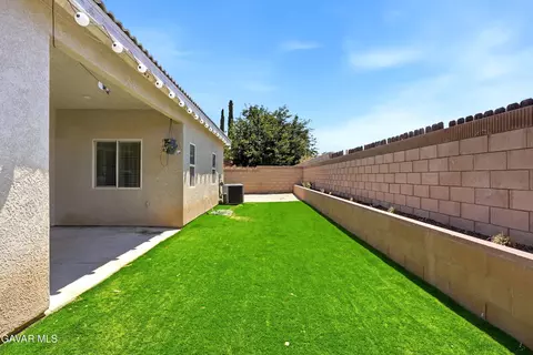Exterior - 418 E Avenue J7, Lancaster, CA 93535 photo 5 of 8