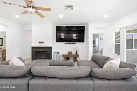 Living - 418 E Avenue J7, Lancaster, CA 93535 photo 1 of 1