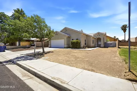 Exterior - 418 E Avenue J7, Lancaster, CA 93535 photo 8 of 8