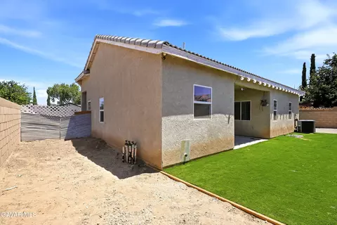 Exterior - 418 E Avenue J7, Lancaster, CA 93535 photo 4 of 8