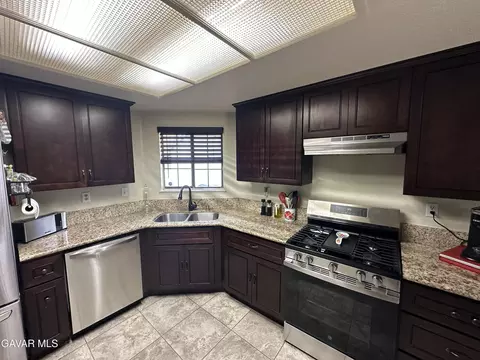Kitchen - 37628 E 13th St, Palmdale, CA 93550 photo 1 of 1