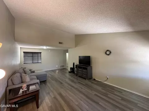 Living - 37628 E 13th St, Palmdale, CA 93550 photo 2 of 2