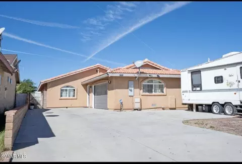 37551 29th St, Palmdale, CA 93550 photo 2