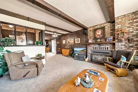 Living - 517 S Mill St, Tehachapi, CA 93561 photo 1 of 7