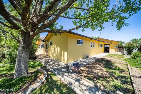 Exterior - 517 S Mill St, Tehachapi, CA 93561 photo 6 of 7